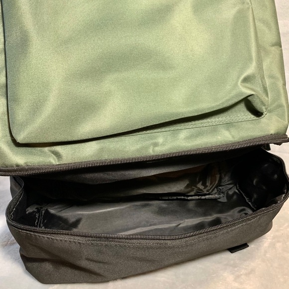 DSW Overnight Bag - Picture 7 of 7